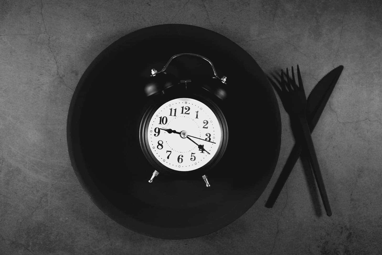 Intermittent fasting voor mannen: werkt 16:8 echt of niet?